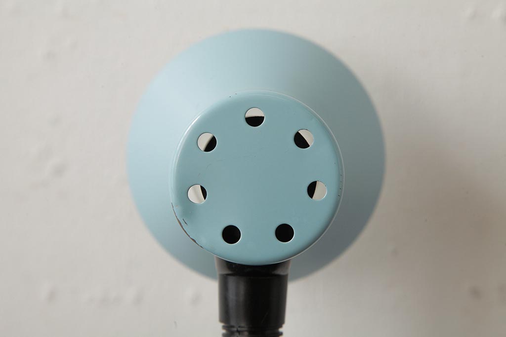 ビンテージ照明　レトロ　ポップなブルーが爽やかな印象のデスクスタンド(卓上照明、デスクライト)(R-039431)