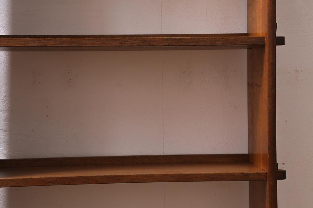 アンティーク家具　和製アンティーク　楔式　温もり溢れる木の風合いが魅力の本棚(オープンラック、飾り棚、収納棚、ブックシェルフ)(R-039440)