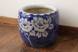 アンティーク雑貨　和製アンティーク　上品な牡丹の図が映える瀬戸火鉢(鉢カバー)(R-039483)