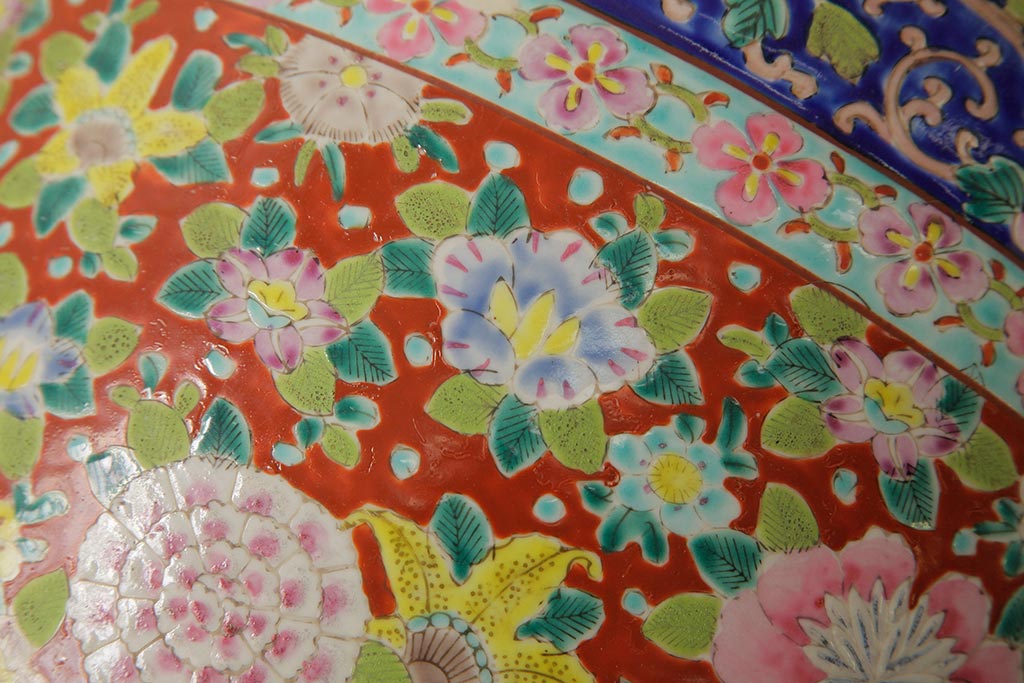 アンティーク雑貨　和製アンティーク　色絵　鮮やかな総花図の十錦手火鉢(瀬戸火鉢、鉢カバー)(R-039485)