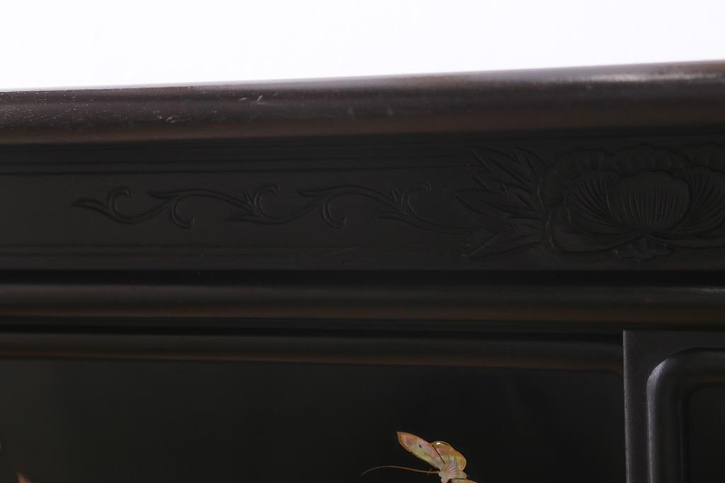 アンティーク家具　和製アンティーク　在銘　静竹斎　唐木　花鳥図柄　螺鈿と蒔絵の装飾が上品な茶棚(飾り棚、収納棚)(R-039508)