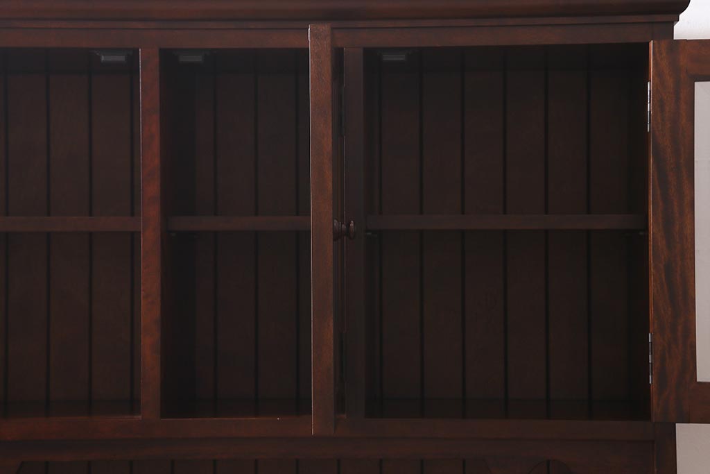 中古　九州民芸家具　上品さと高級感あふれる佇まいが魅力の食器棚(定価約68万円)(収納棚、カップボード)(R-039525)