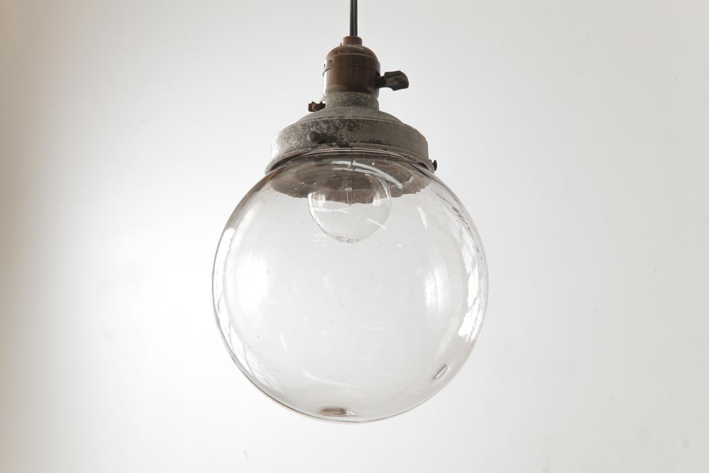 アンティーク照明　和製アンティークアンティーク　大正期　気泡入りのガラスが魅力的なペンダントライト(天井照明、吊り下げ照明)(R-039527)