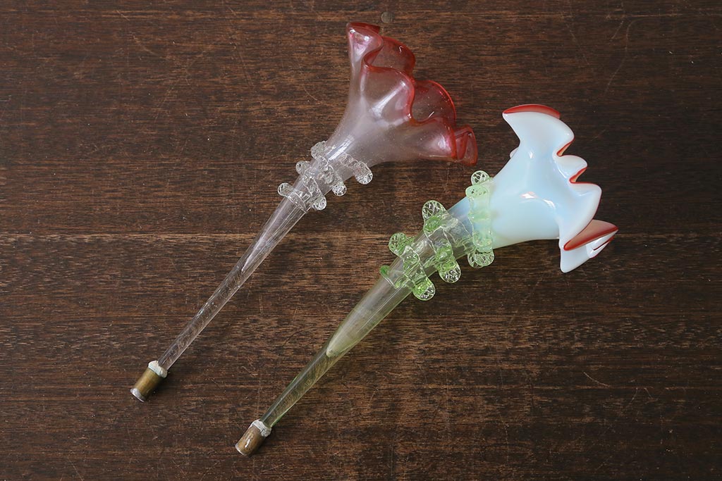 フランスアンティーク　ビクトリア朝　glass Epergne　ワセリンガラス　華やかなガラス製のセンターピース(テーブルウェア、オブジェ)(R-039549)