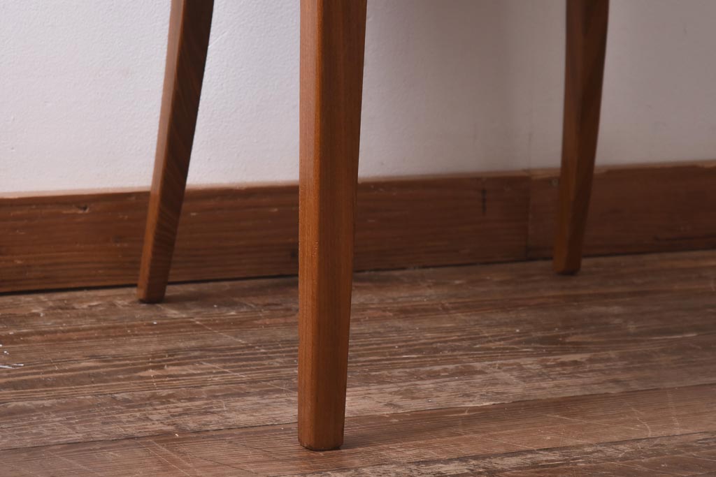 ヴィンテージ家具　北欧ビンテージ　G-PLAN(ジープラン)　しなやかなラインが魅力的なダイニングチェア(ワークチェア、椅子)(R-039621)