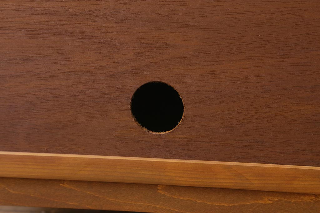 ラフジュ工房オリジナル　古建具リメイク　脚付き　組子　和テイストのお部屋におすすめなテレビ台(ローボード、収納棚、テレビボード、書院戸)(R-039662)