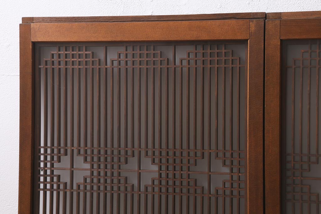 ラフジュ工房オリジナル　古建具リメイク　繊細な雰囲気漂う組子書院戸のキャビネット(戸棚、リビングボード)(R-039666)
