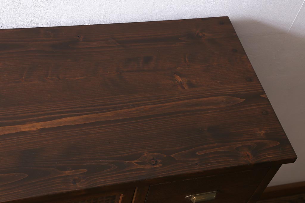 ラフジュ工房オリジナル　古建具リメイク　引き出し5杯付きの組子書院戸のキャビネット(戸棚、リビングボード)(R-039700)