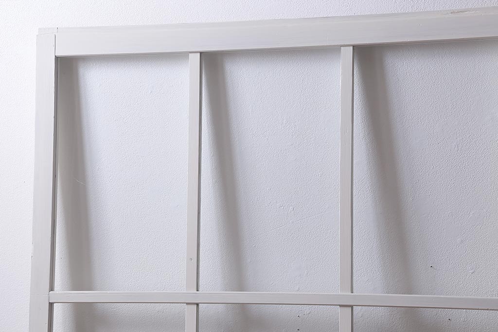 アンティーク建具　和製アンティーク　昭和初期　清潔感漂うホワイトペイントのガラス戸2枚セット(引き戸、建具)(R-039730)