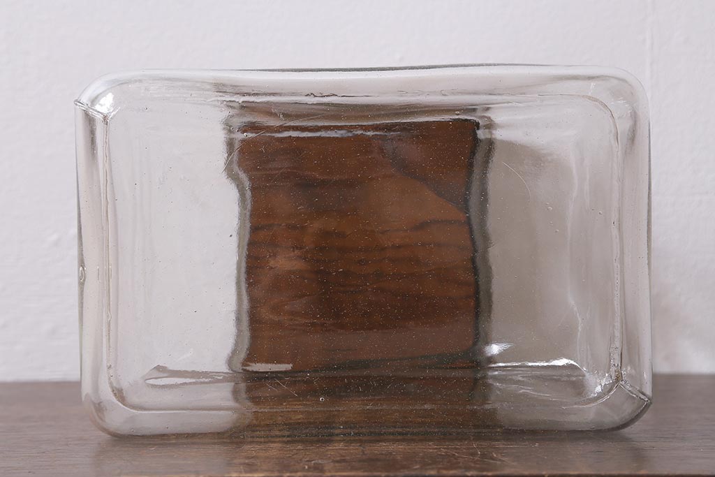 レトロ雑貨　オリエンタルカレー　木製の蓋が魅力的なアンティークのガラスビン(ガラス瓶、角瓶)(R-039732)