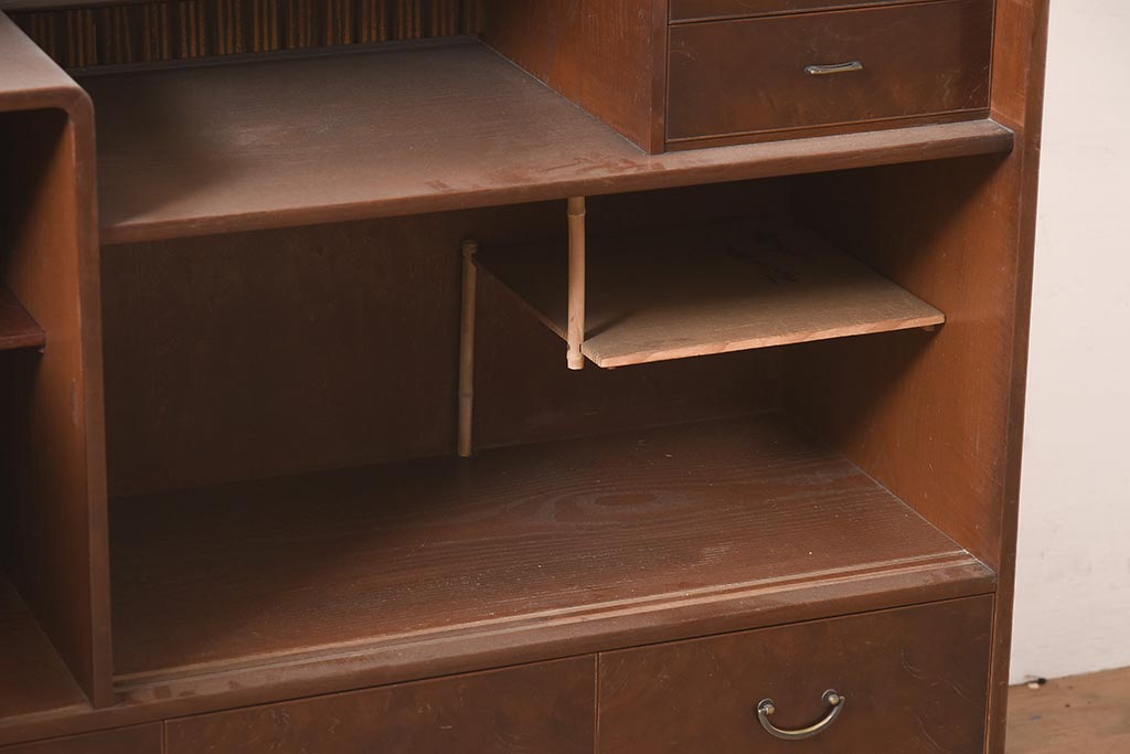 アンティーク家具　指物家具　前面桑材　網代扉　透かし入り　上手物の茶棚(飾り棚、収納棚)(R-039862)
