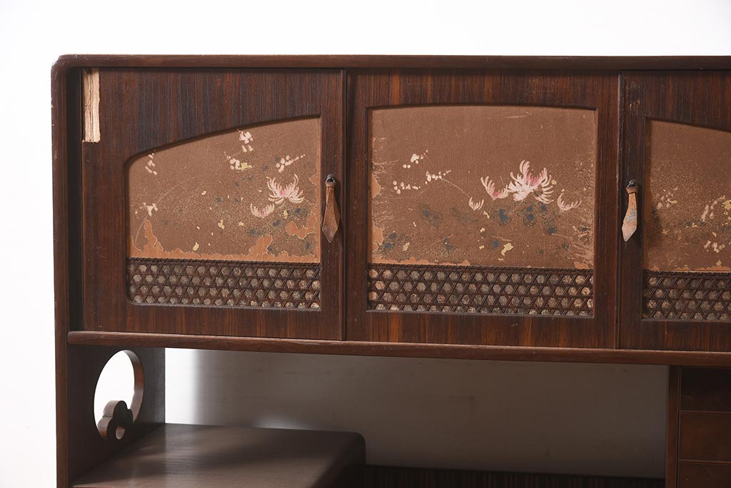 アンティーク家具　指物家具　前面桑材　網代扉　透かし入り　上手物の茶棚(飾り棚、収納棚)(R-039862)