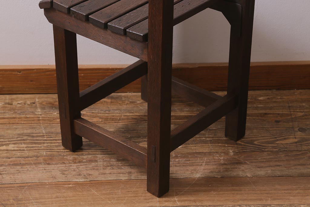 アンティーク家具　和製アンティーク　樫材　素朴な風合いがレトロな木製チェア(椅子、板座チェア)(R-039872)