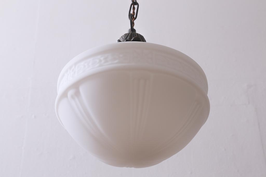 アンティーク照明　ブラケットの意匠が上品な陽刻照明(ペンダントライト、天井照明、吊り下げ照明)(R-039901)