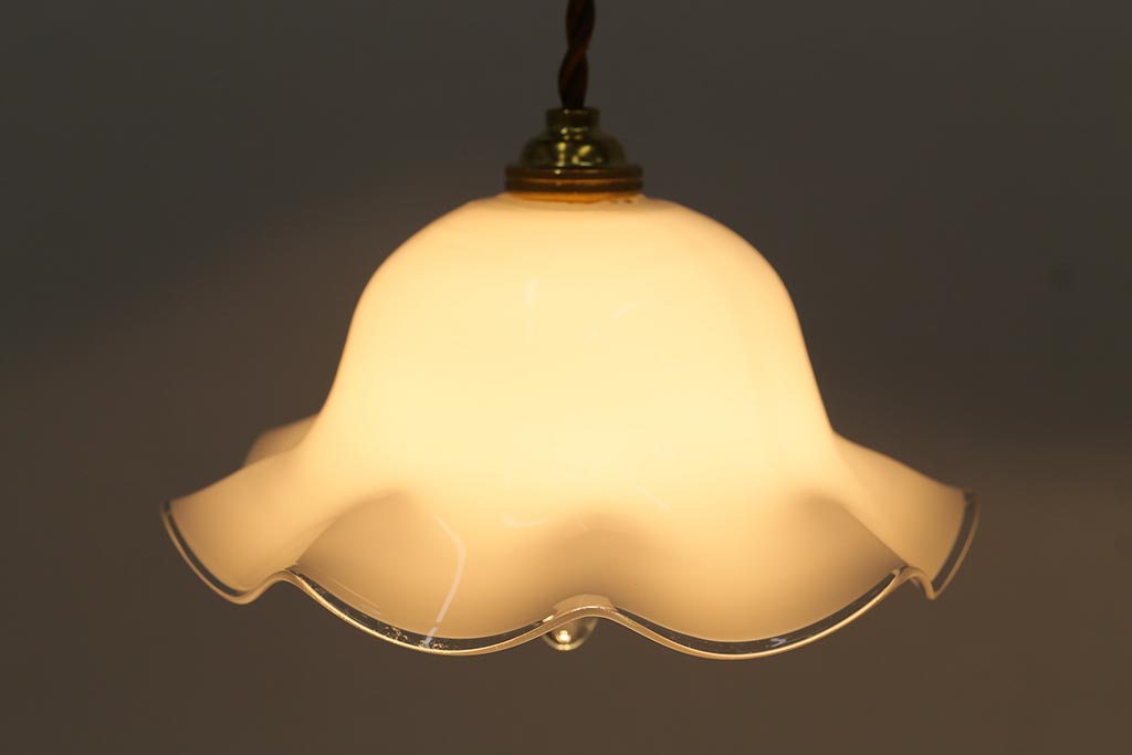 ヴィンテージ照明　イギリスビンテージ　上品なフリルシェードのペンダントライト(ランプシェード、天井照明)(R-039919)