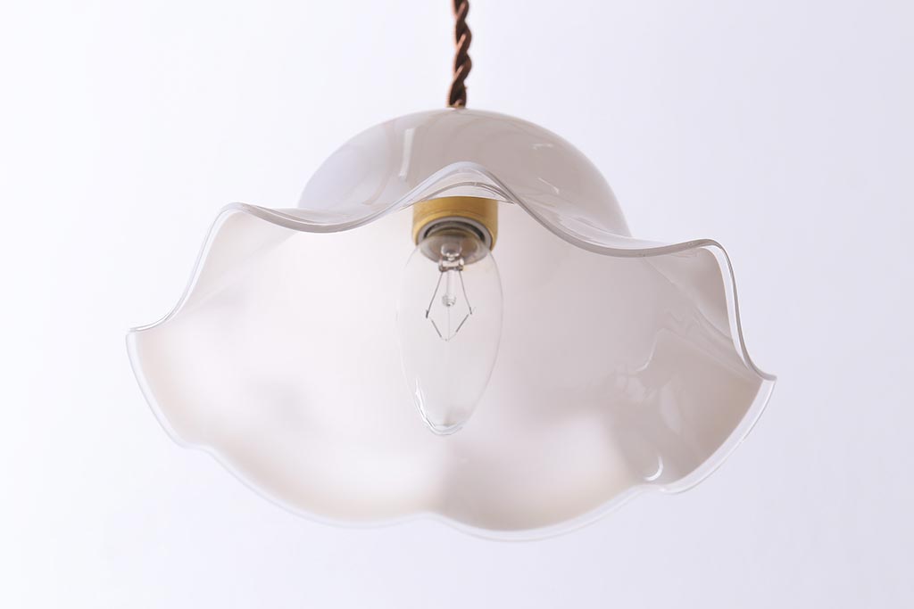 ヴィンテージ照明　イギリスビンテージ　上品なフリルシェードのペンダントライト(ランプシェード、天井照明)(R-039919)