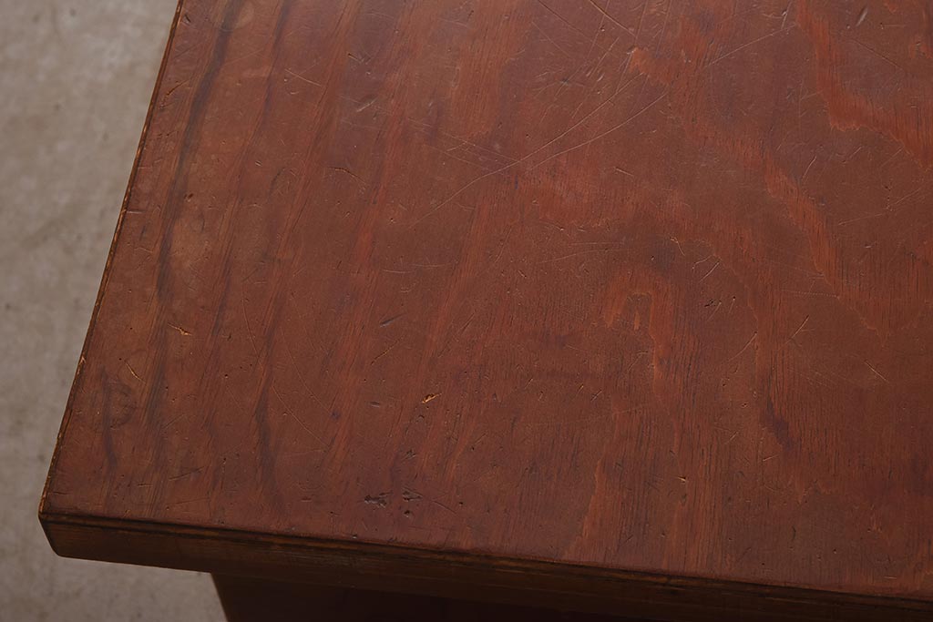ヴィンテージ家具　和製ビンテージ　杉材突き板　味わい深い木目が印象的な座卓(ローテーブル、センターテーブル、リビングテーブル)(R-039927)