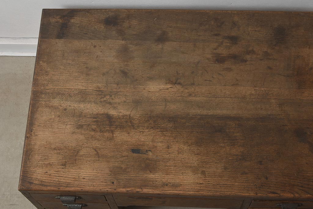 アンティーク家具　昭和初期　ナラ材　使い込まれた木の風合いが魅力の文机(両袖机、座机、ローテーブル)(R-039937)