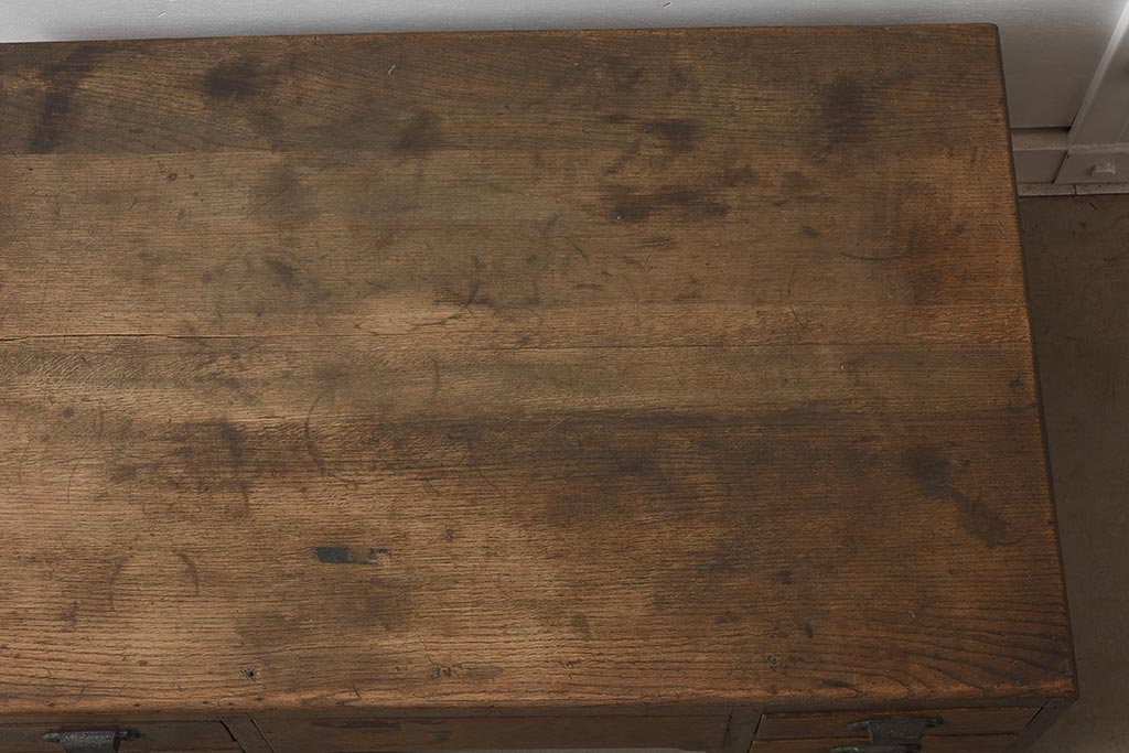 アンティーク家具　昭和初期　ナラ材　使い込まれた木の風合いが魅力の文机(両袖机、座机、ローテーブル)(R-039937)