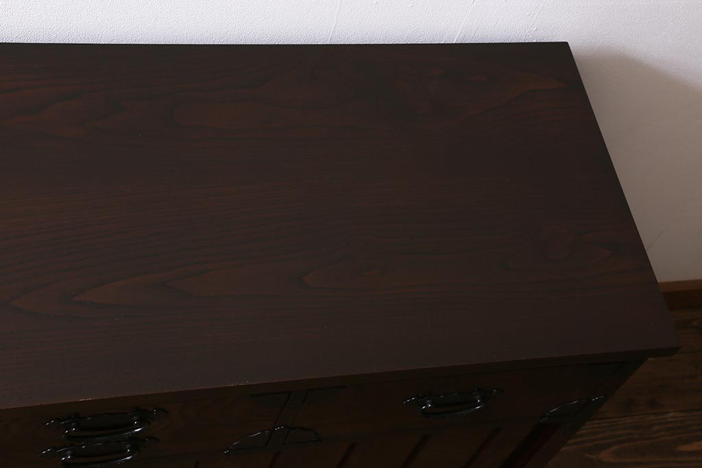 中古　筑後民芸家具　天板リメイク・厚い栗材　重厚感のある佇まいが魅力のサイドボード(収納棚、食器棚、テレビボード)(R-039947)