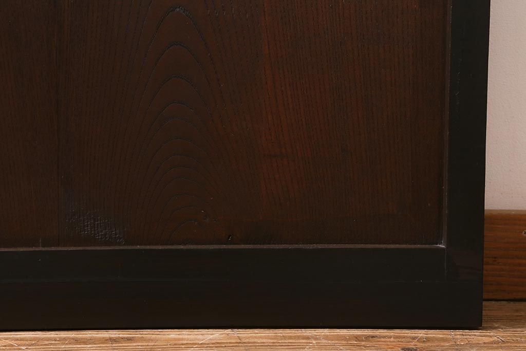 アンティーク建具　和製アンティーク　明治大正期　ケヤキ材　黒い木枠がモダンな格子帯戸1枚(板戸、引き戸、建具)(R-039965)