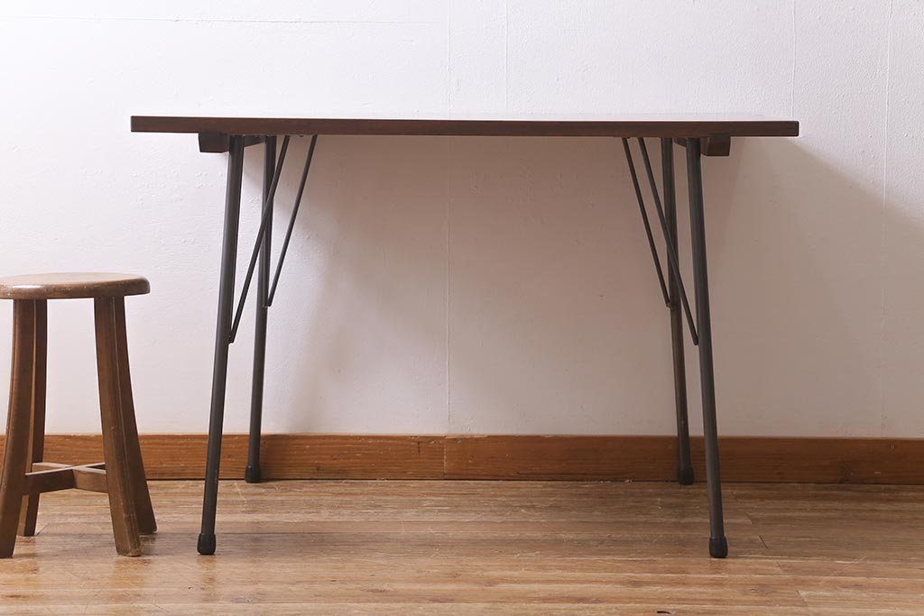アンティーク家具　リメイク　栃の木一枚板　古材を活かした鉄脚テーブル(ダイニングテーブル、カフェテーブル、作業台)(R-039975)