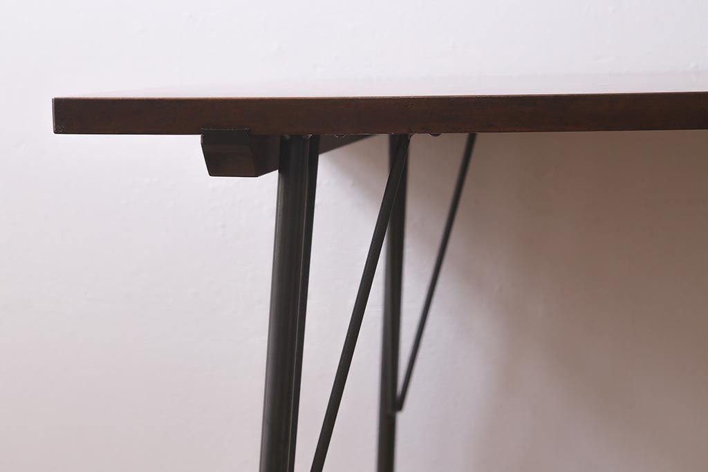 アンティーク家具　リメイク　栃の木一枚板　古材を活かした鉄脚テーブル(ダイニングテーブル、カフェテーブル、作業台)(R-039975)