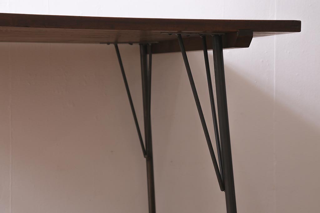 アンティーク家具　リメイク　栃の木一枚板　古材を活かした鉄脚テーブル(ダイニングテーブル、カフェテーブル、作業台)(R-039975)