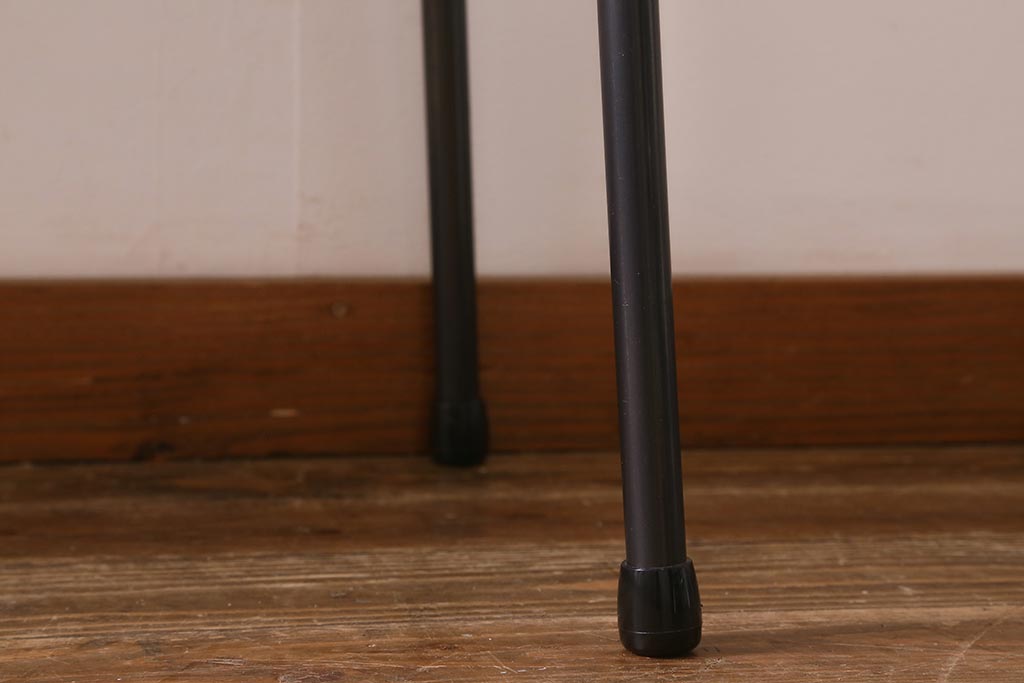 アンティーク家具　古材一枚板リメイク　ラワン材を活かしたシンプルな鉄脚テーブル(コンソールテーブル、作業台)(R-039977)
