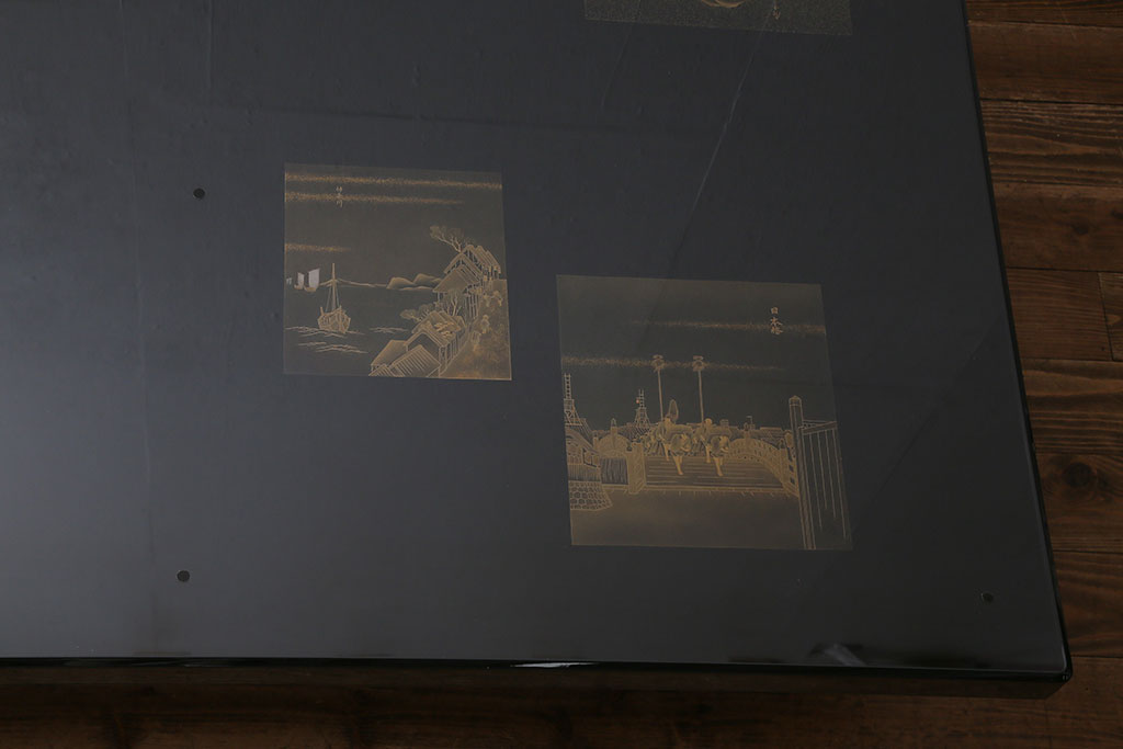 中古　輪島塗　東海道五十三次　黒漆と蒔絵が美しいガラス天板付きの座卓(ローテーブル)(R-040015)