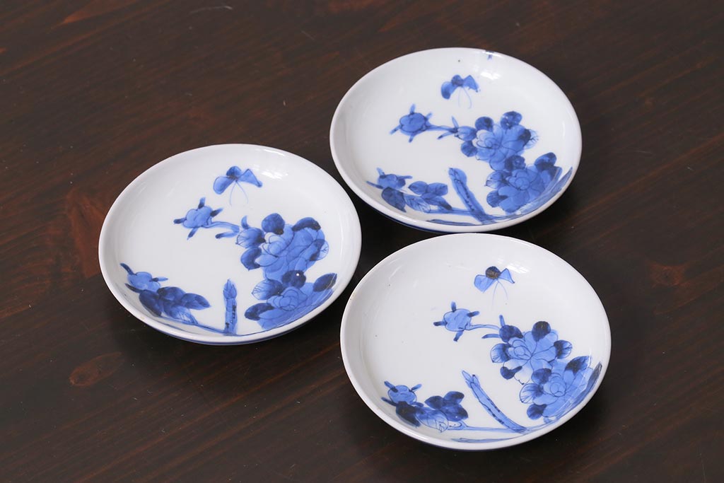 アンティーク雑貨　明治　伊万里　花蝶図　染付3.6寸小皿3枚セット(和食器)(R-040041)