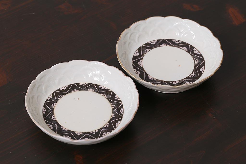 アンティーク雑貨　江戸明治期　白磁陽刻なます皿2枚セット(中皿、和食器)(R-040067)