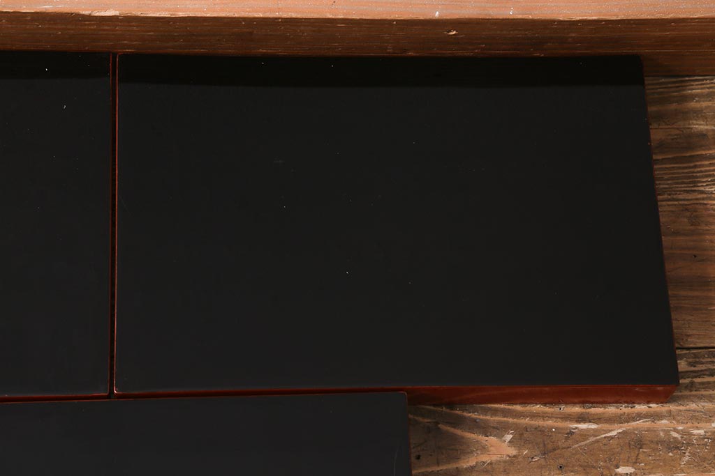 アンティーク雑貨　輪島塗　松竹梅の沈金蒔絵盆3枚セット(木製漆器)(R-040115)