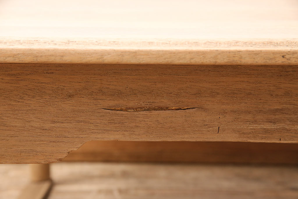 アンティーク家具　ストリップド(剥離)家具　栓材　素朴な木の風合いを楽しめる文机(ローテーブル)(R-040153)
