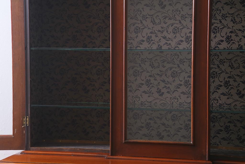 アンティーク家具　フランスアンティーク　マホガニー材　気品溢れる佇まいが魅力のカップボード(キャビネット、食器棚、収納棚、戸棚)(R-040187)