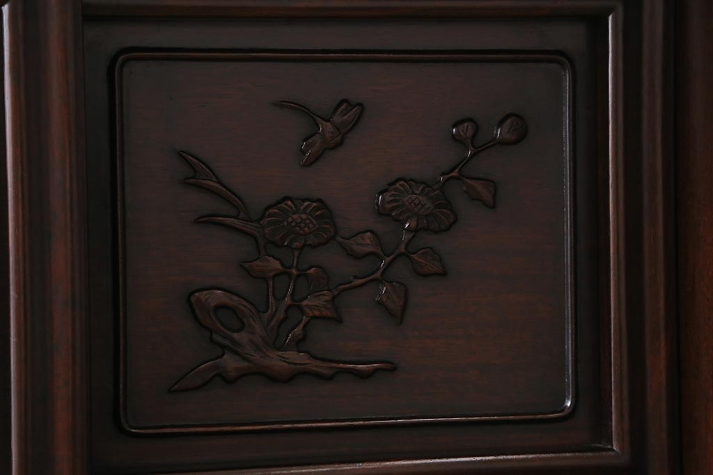 中古　民芸家具　花梨(カリン)材　緻密な意匠が魅力的な飾り棚(茶棚)(R-040259)