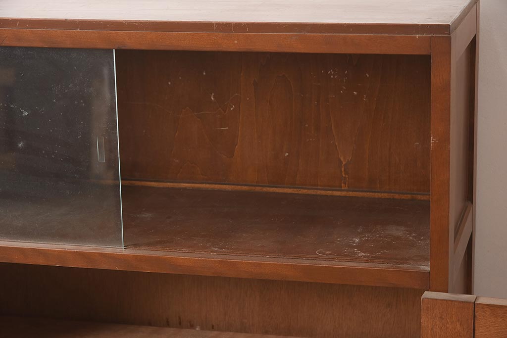 レトロ家具　引き出し付き　見せる収納におすすめなガラス扉のブックケース(本箱)(R-040268)
