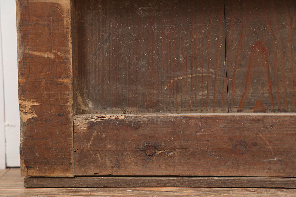 アンティーク建具　和製アンティーク　ヒノキ材　風格漂う格子蔵戸(玄関戸、引き戸)(R-040430)