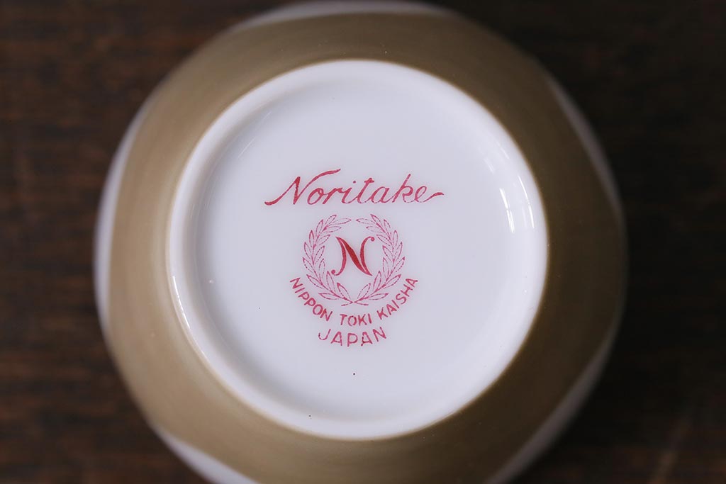 未使用品　昭和中期　古いノリタケ(Noritake、日陶)　急須・湯呑6客・菓子鉢セット　箱付(湯のみ、茶器揃)(R-040507)