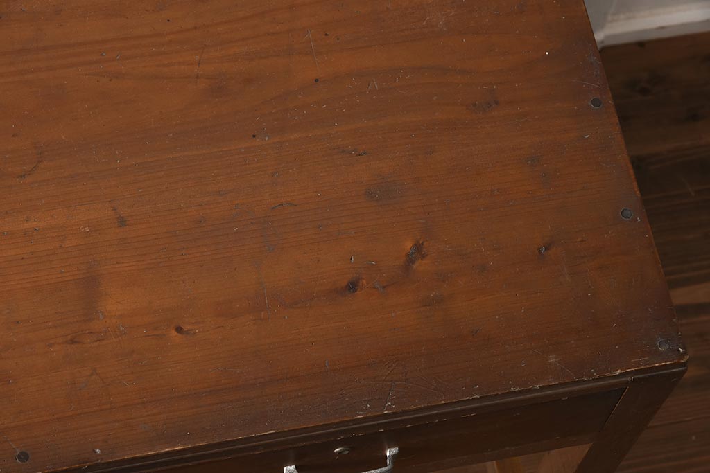 レトロ家具　温もりあふれるレトロな木製平机(デスク、ワークデスク、在宅ワーク、在宅用)(R-040562)