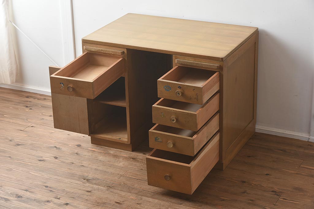 レトロ家具 昭和中期 様々な使い方ができるレトロな両袖机