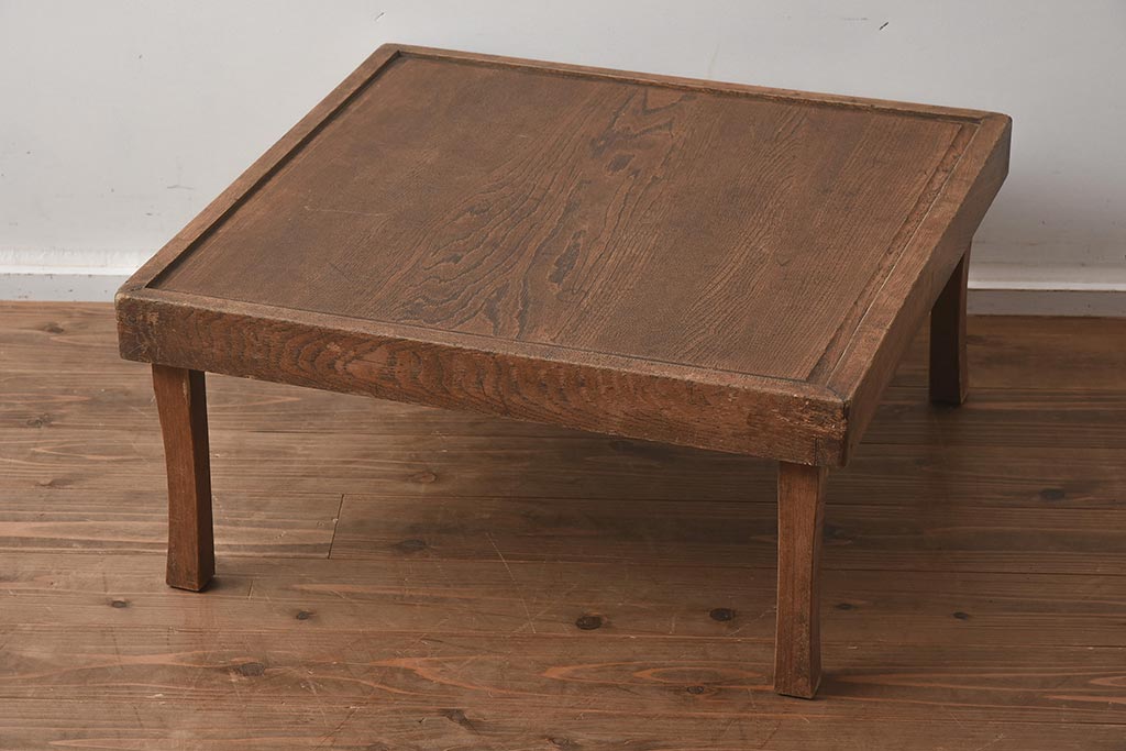 古い木製の折り畳みテーブル　ちゃぶ台　ローテーブル　古家具　古民家