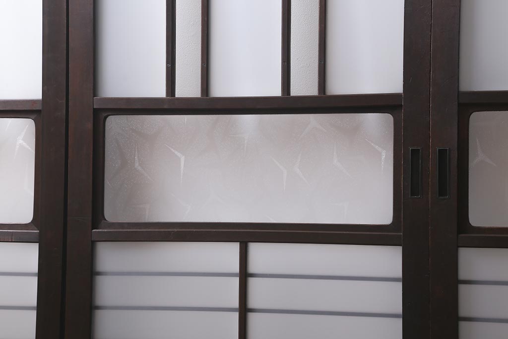 アンティーク建具　昭和中期　すりガラス　落ち着いた雰囲気が魅力的なガラス戸4枚セット(引き戸)(R-040587)