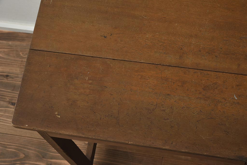 レトロ家具　昭和レトロ　昭和中期　細身のデザインがおしゃれな片袖デスク(ワークデスク、在宅ワーク、在宅用、片袖机)(R-040628)