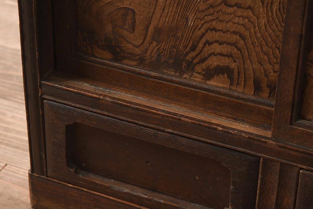 アンティーク家具　和製アンティーク　明治大正期　くっきりとした木目が目を引く戸棚(収納棚、引き出し、キャビネット)(R-040667)