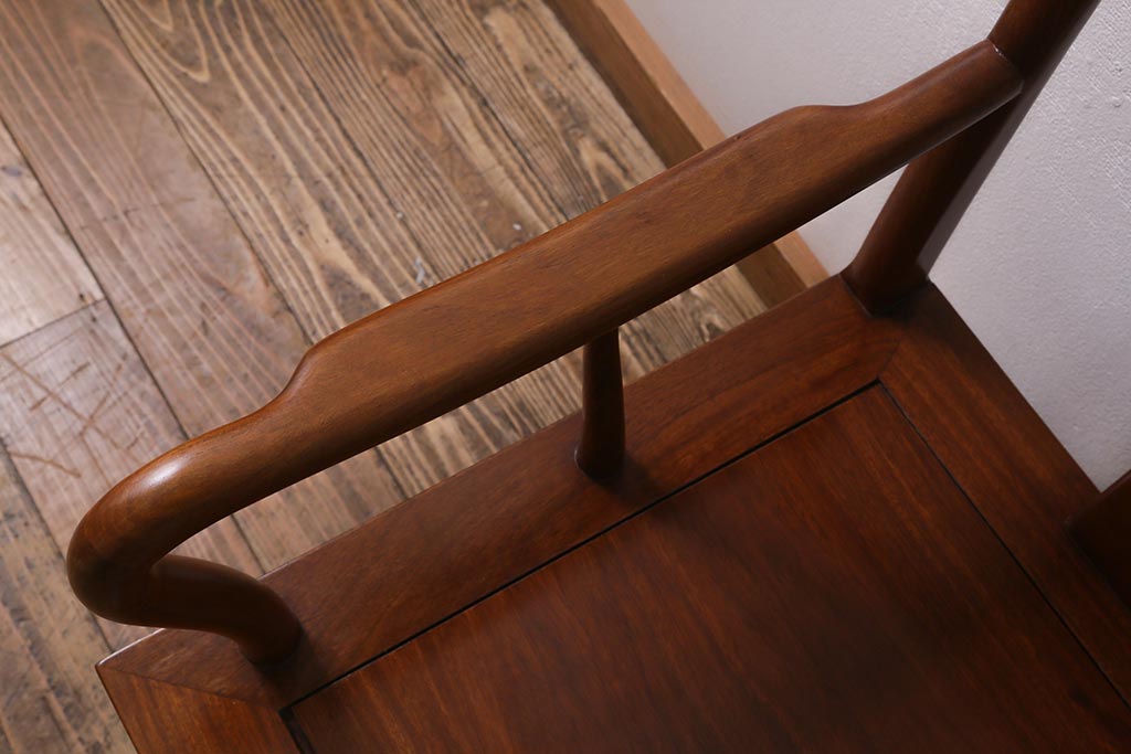 ヴィンテージ家具　カリン材　螺鈿象嵌　高級感漂う上品な佇まいが魅力のアームチェア(板座チェア、椅子、ビンテージ、花梨材)(R-040730)