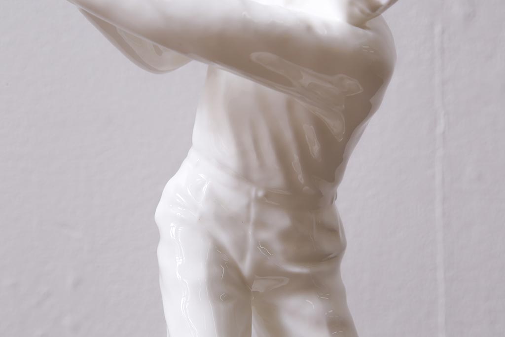 アンティーク雑貨　昭和中期　ノリタケ　ボーンチャイナ　ゴルフファー像(置き物、ディスプレイ雑貨)(R-040739)