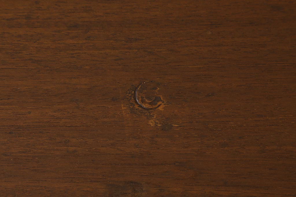 レトロ家具　昭和中期　温かみのあるお部屋作りにおすすめな片袖机(デスク、在宅ワーク、在宅用作業台)(R-040770)