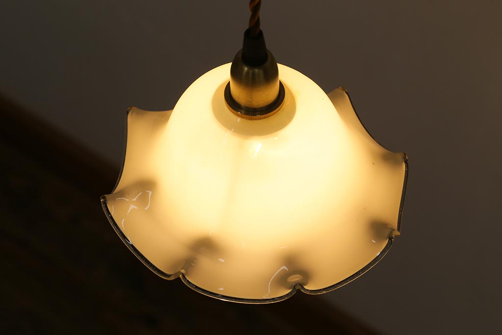 イギリスヴィンテージ照明　上品なフリルシェードのペンダントライト(ランプシェード、天井照明、ビンテージ)(R-040801)