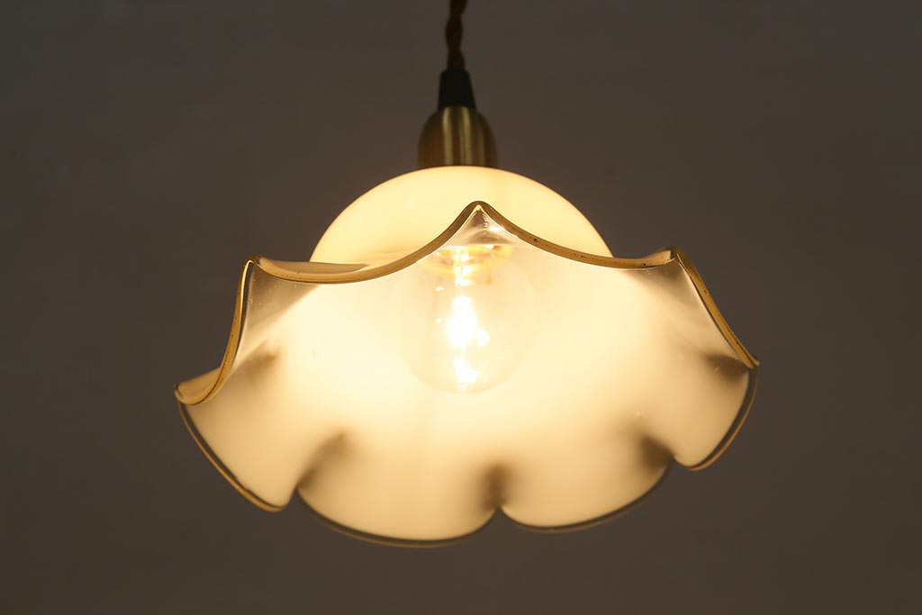 イギリスヴィンテージ照明　上品なフリルシェードのペンダントライト(ランプシェード、天井照明、ビンテージ)(R-040801)